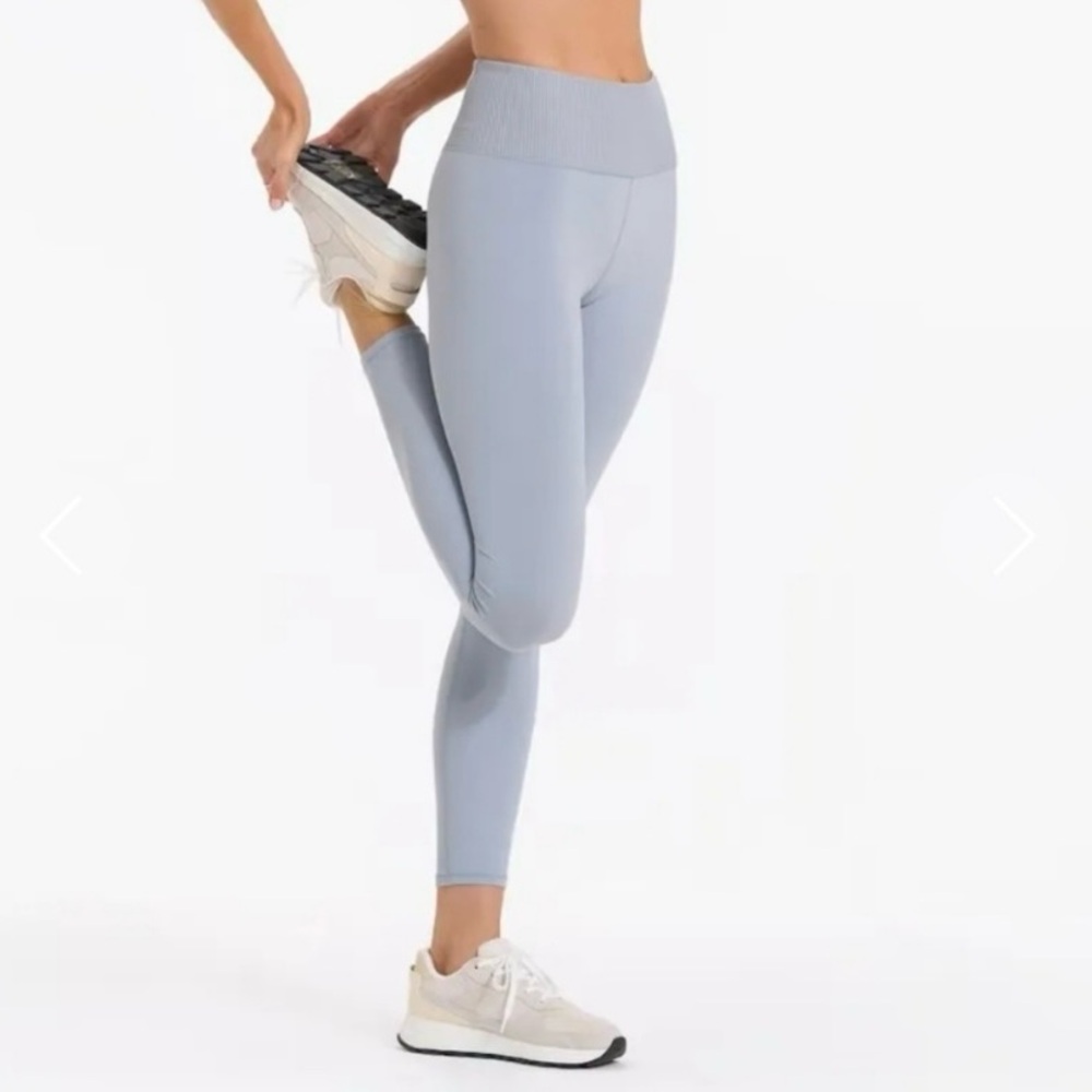 Vuori Ribbed Studio Gray Thick Waistband leggings Size S